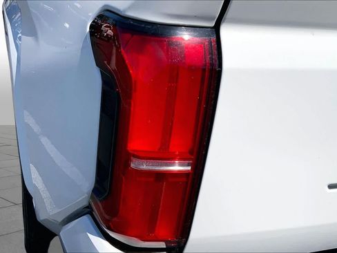 Certified 2025 Toyota Tacoma SR5 RWD image 27