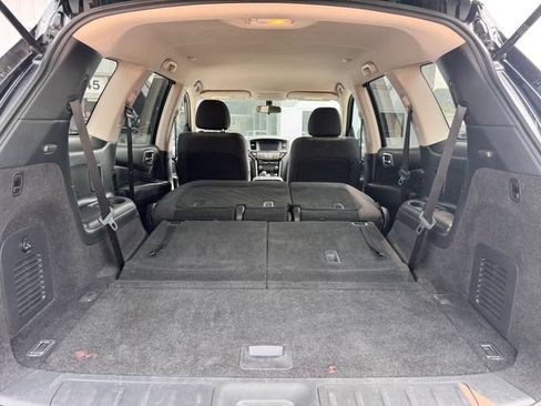 Used 2020 Nissan Pathfinder S FWD image 7