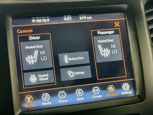 Used 2021 Jeep Cherokee Latitude Lux 80th Anniv w/ Quick Order Package 26U 80TH AWD/4WD image 3