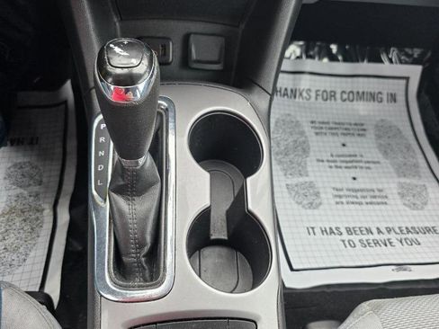 Used 2019 Chevrolet Cruze LT w/ RS Package image 16