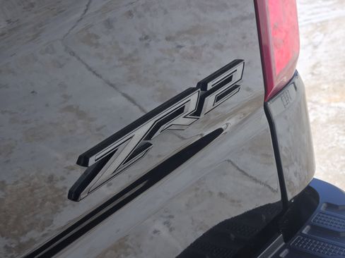 Used 2024 Chevrolet Silverado 1500 ZR2 w/ Technology Package image 13