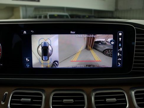 Used 2024 Mercedes-Benz GLS 450 GLS 450 4MATIC image 32