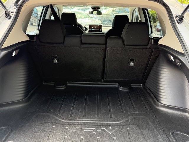 Certified 2025 Honda HR-V LX image 18