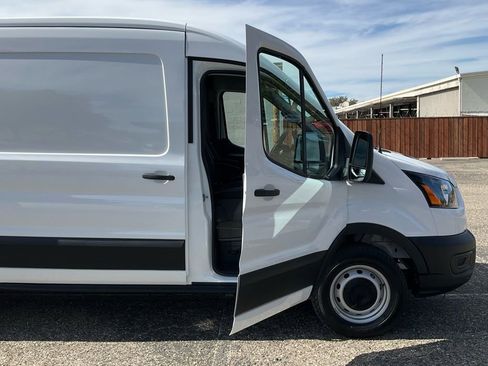 New 2026 Ford Transit 250 148 Medium Roof w/ Load Area Protection Package image 35