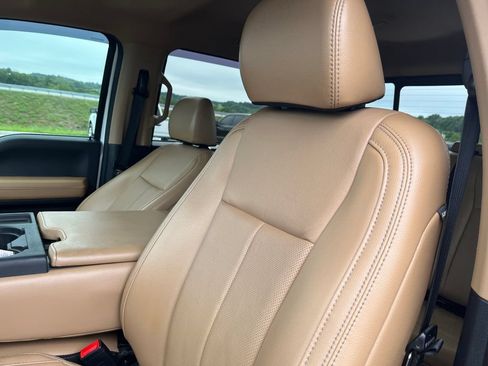 Used 2022 Ford F350 Lariat w/ Lariat Ultimate Package AWD/4WD image 12