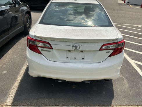 Used 2013 Toyota Camry SE FWD image 7