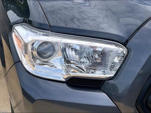 Used 2023 Toyota Tacoma SR AWD/4WD image 28