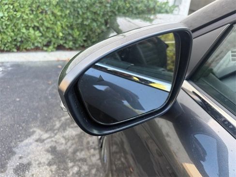 New 2026 Mitsubishi Outlander SE image 33