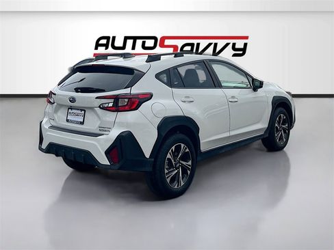 Used 2024 Subaru Crosstrek 2.0i Premium image 7