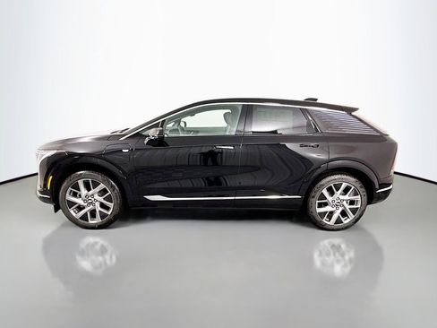 New 2026 Cadillac Optiq Luxury 1 image 4