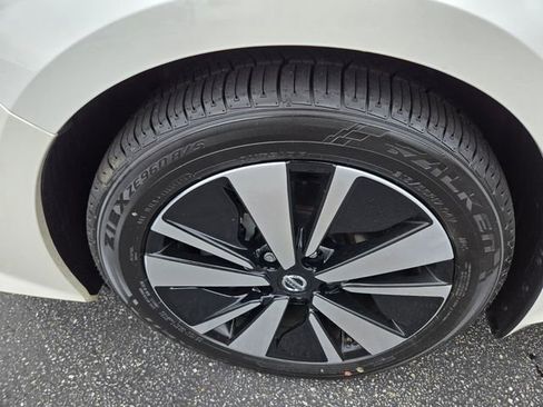 Used 2022 Nissan Altima 2.5 SL FWD image 26