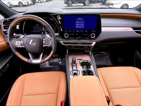 Used 2025 Lexus RX 350h image 16