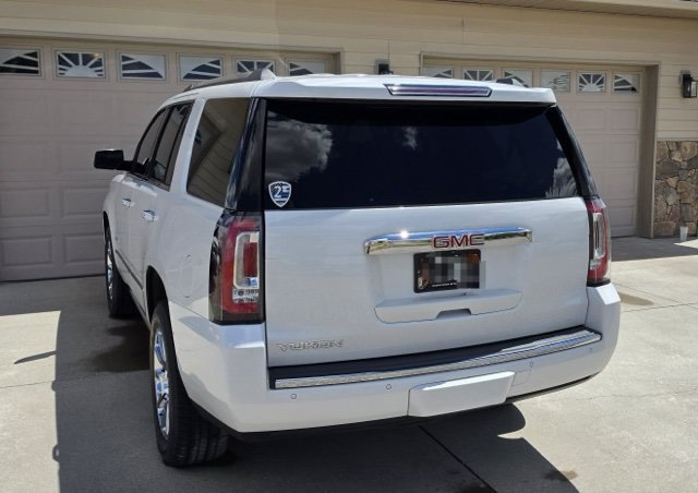 Used 2017 GMC Yukon Denali w/ Open Road Package AWD/4WD image 2