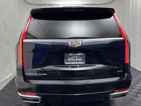 Used 2021 Cadillac Escalade Premium Luxury image 7