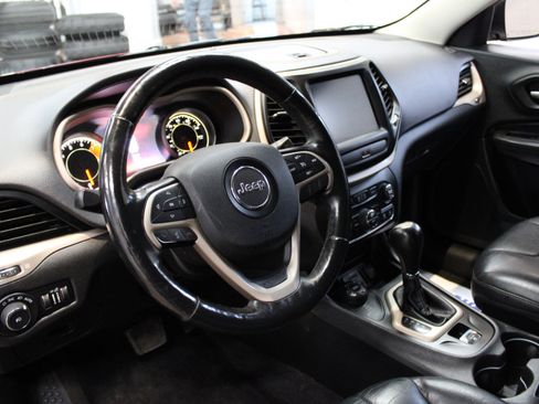 Used 2017 Jeep Cherokee Limited w/ Trailer Tow Group image 6