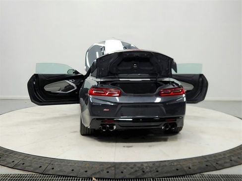 Used 2018 Chevrolet Camaro SS image 14