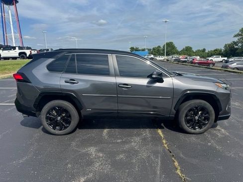 Used 2022 Toyota RAV4 XSE w/ XSE Grade Weather Package AWD/4WD image 2