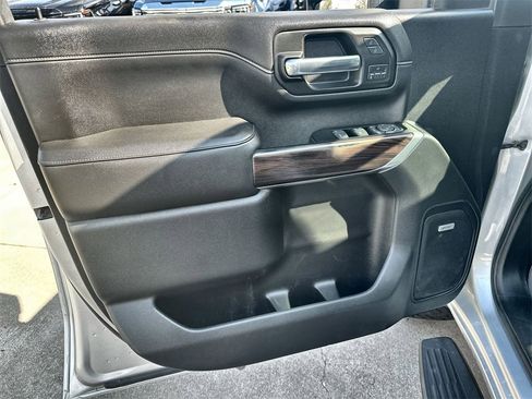 Used 2020 GMC Sierra 2500 SLT image 21