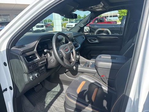 Used 2024 GMC Yukon AT4 w/ AT4 Premium Plus Package image 5