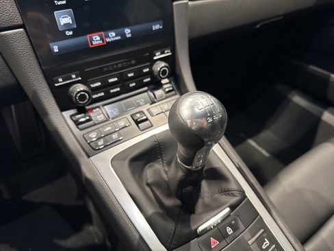 Used 2025 Porsche 718 Cayman S image 17