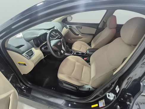 Used 2016 Hyundai Elantra SE FWD image 28