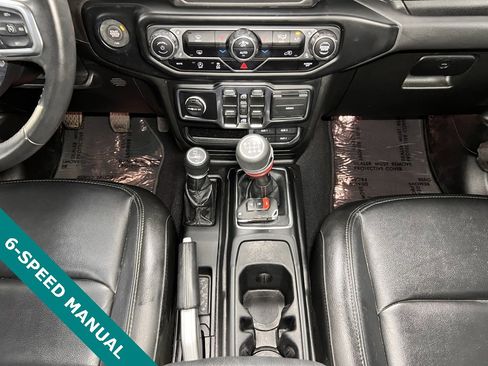 Used 2022 Jeep Wrangler Unlimited Sahara image 8