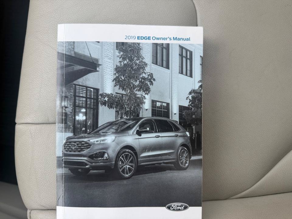 Used 2019 Ford Edge Titanium w/ Cold Weather Package AWD/4WD image 34