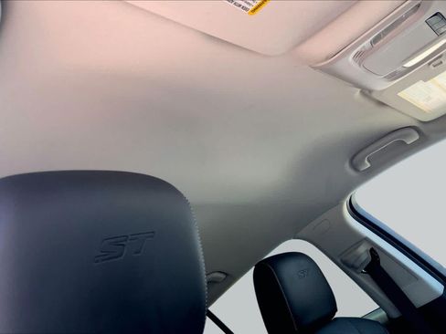 Used 2025 Buick Envision Sport Touring AWD/4WD image 14