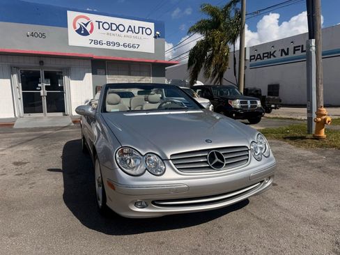 Used 2005 Mercedes-Benz CLK 320 Cabriolet image 14