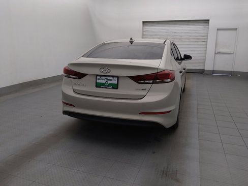 Used 2018 Hyundai Elantra Limited image 7