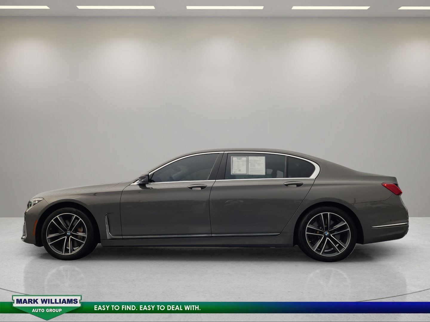 Used 2022 BMW 750i xDrive w/ Executive Package AWD/4WD image 7