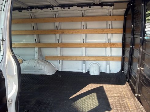 Used 2020 GMC Savana 2500 w/ Driver Convenience Package RWD image 8