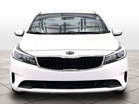 Used 2017 Kia Forte LX image 3