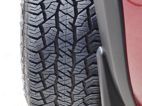Used 2023 Nissan Frontier Pro-X w/ Technology Package RWD image 7
