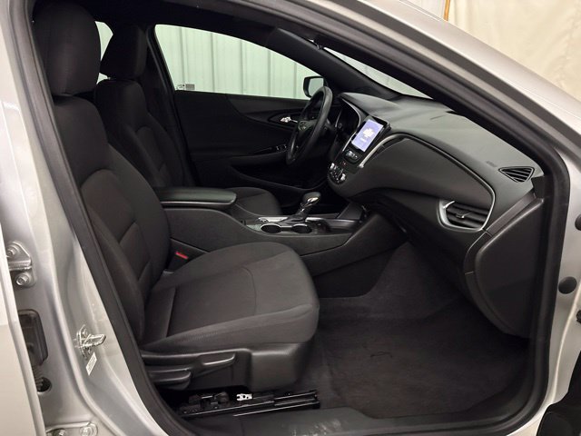 Used 2022 Chevrolet Malibu LT FWD image 18