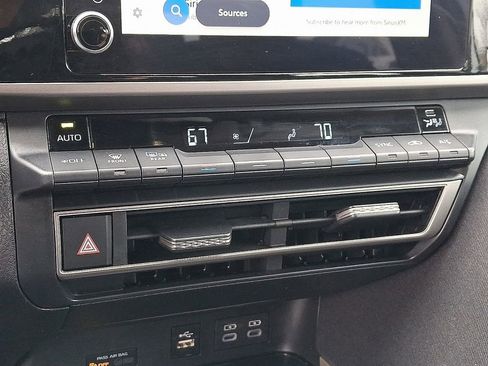 Used 2025 Toyota Camry LE image 13