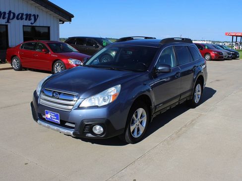 Used 2014 Subaru Outback 2.5i Limited AWD/4WD image 1