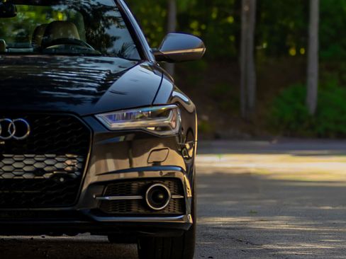 Used 2017 Audi S6 Prestige w/ S6 Sport Package image 34