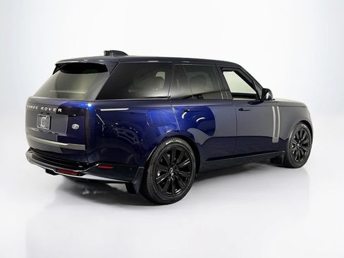 Used 2023 Land Rover Range Rover SE AWD/4WD image 5