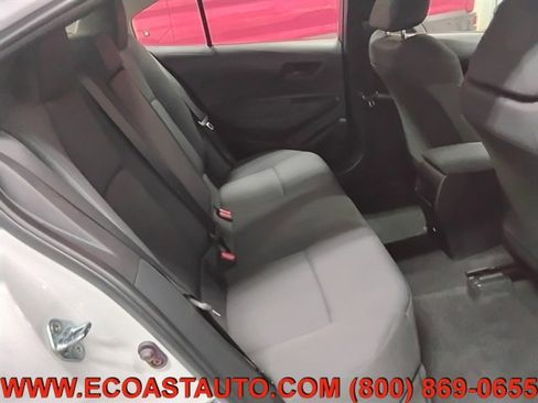 Used 2022 Toyota Corolla LE image 14