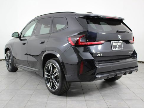 Used 2026 BMW X1 xDrive28i w/ Technology Package image 3