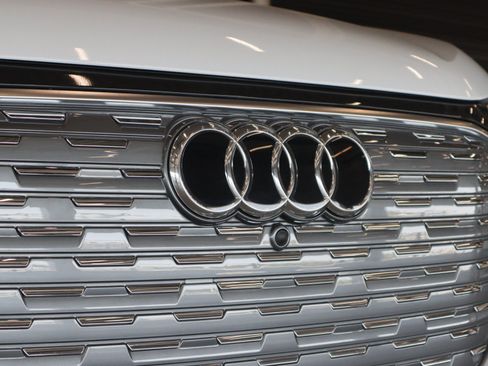 Used 2023 Audi Q4 e-tron Premium Plus w/ Premium Plus AWD/4WD image 28