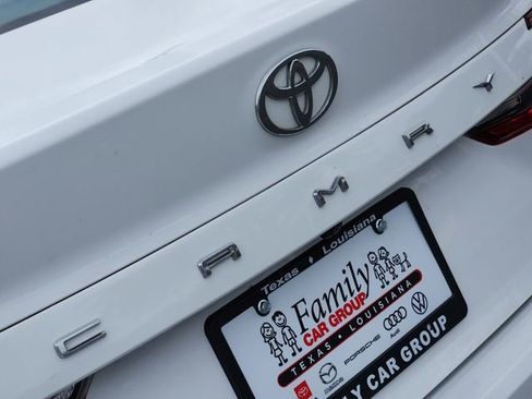 Used 2025 Toyota Camry LE image 6
