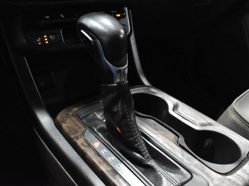 Used 2022 GMC Canyon Denali image 21