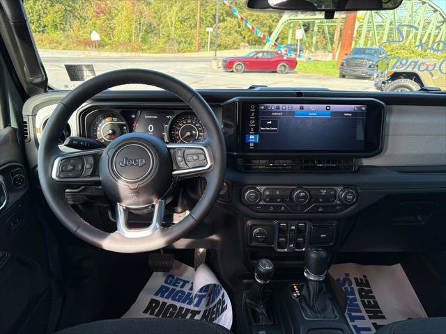 Certified 2026 Jeep Wrangler Unlimited Sahara AWD/4WD image 15