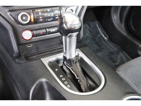 Used 2018 Ford Mustang Coupe w/ Black Accent Pkg RWD image 24