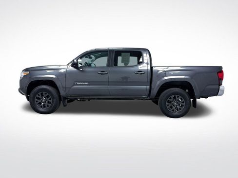 Certified 2023 Toyota Tacoma SR5 AWD/4WD image 4