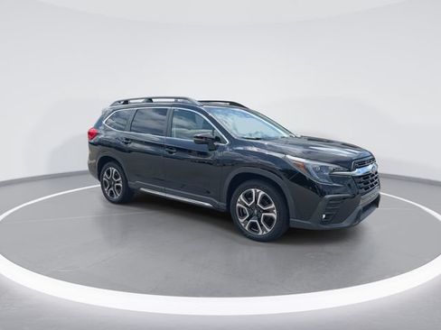Used 2023 Subaru Ascent Limited AWD/4WD image 2