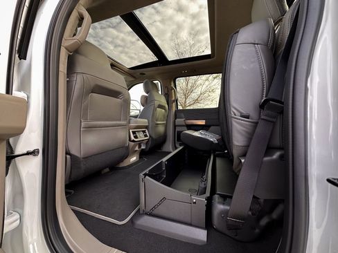 New 2026 Ford F350 Platinum w/ Platinum Plus Package image 56