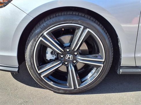 Used 2024 Honda Accord Sport image 7